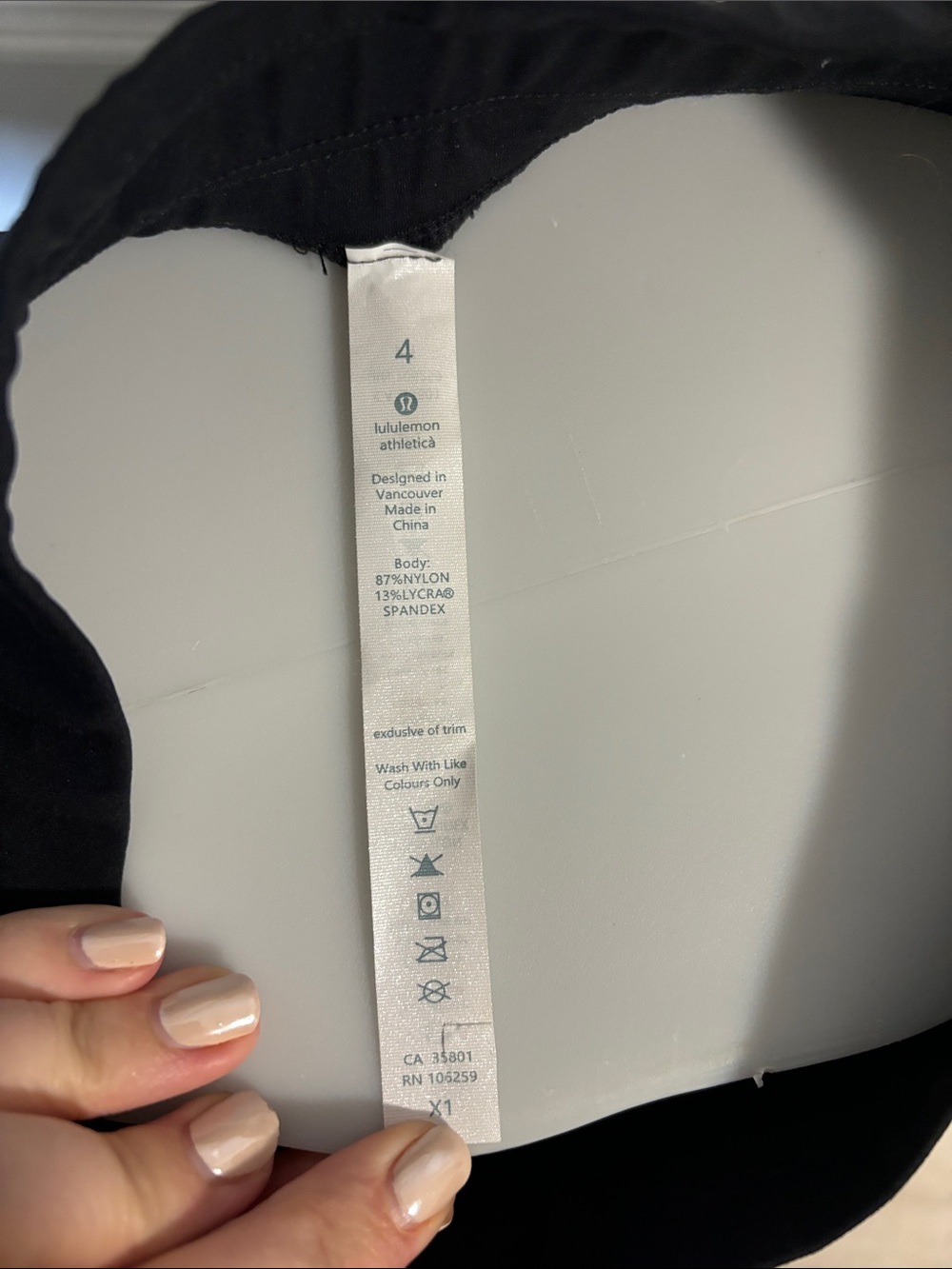 LULULEMON capris - Picture 5 of 5